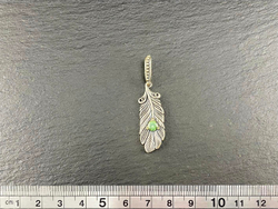 Подвеска. Перо Жар-Птицы" с камнем