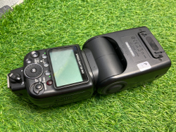Nikon Speedlight SB-900