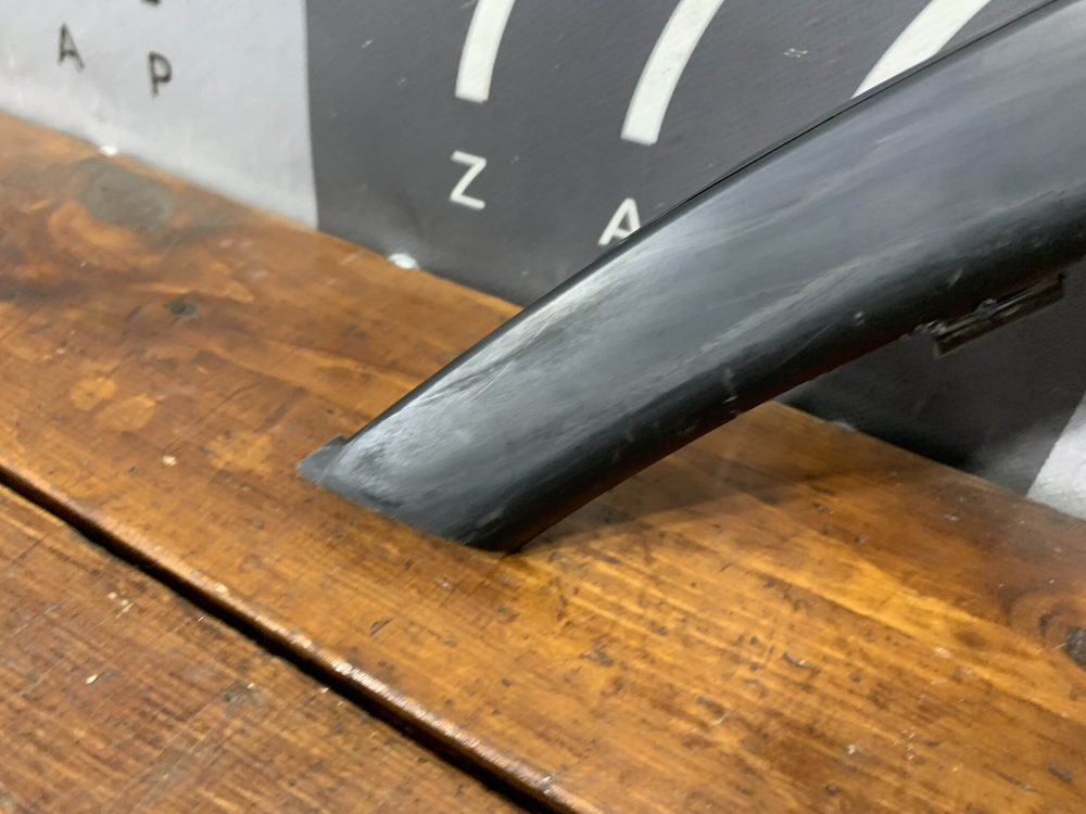 Накладка крыла переднего левого Outlander 3 14-нв Б/У Оригинал 7407A301