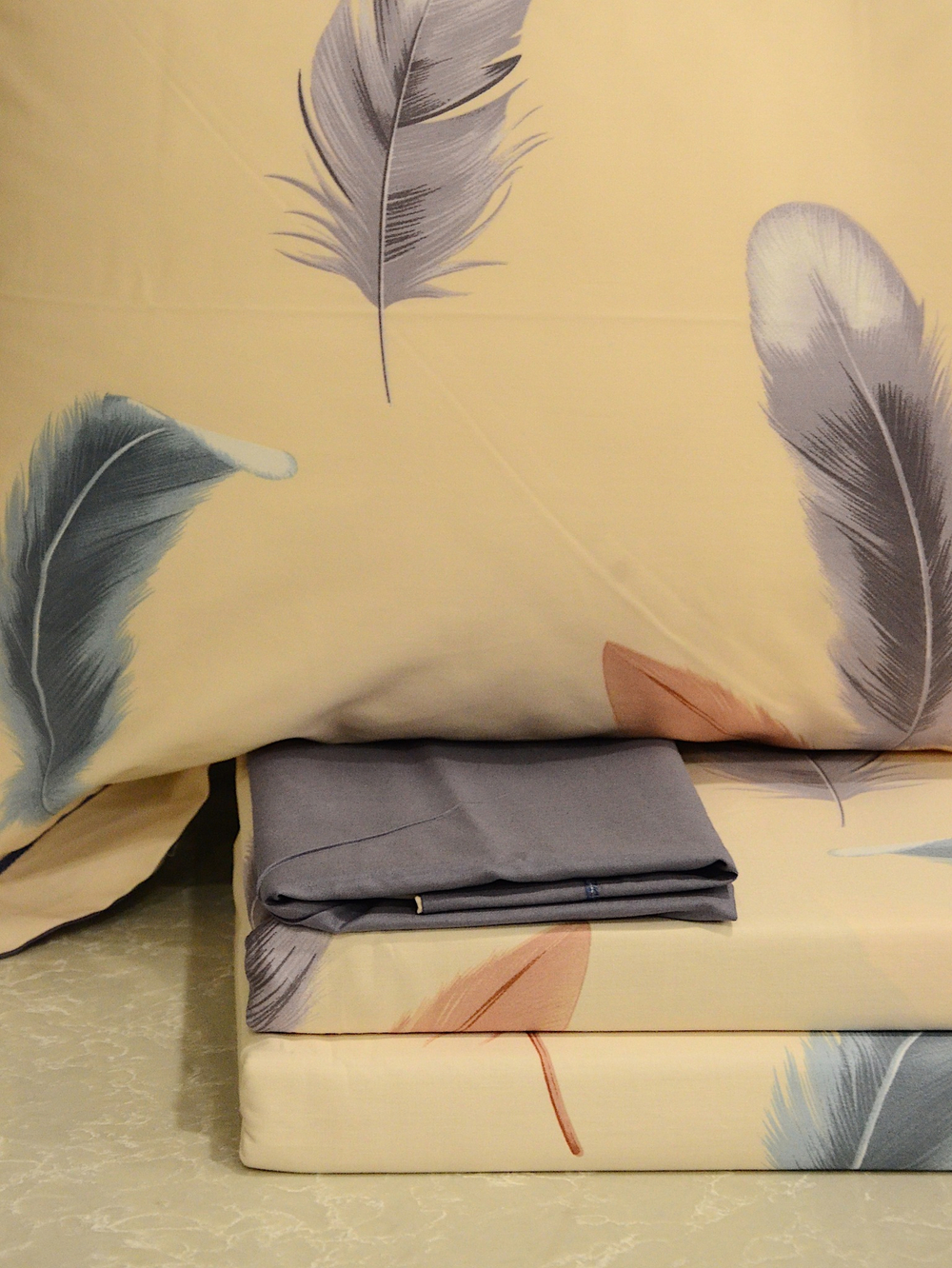 Постельное белье Feathers Yellow