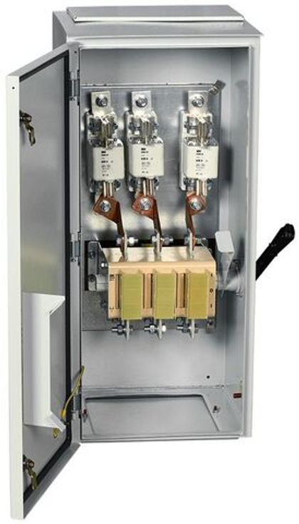 Ящик с рубильником и предохранителями ЯРП-630А (на два направления) У1 817х310х366мм IP54 IEK