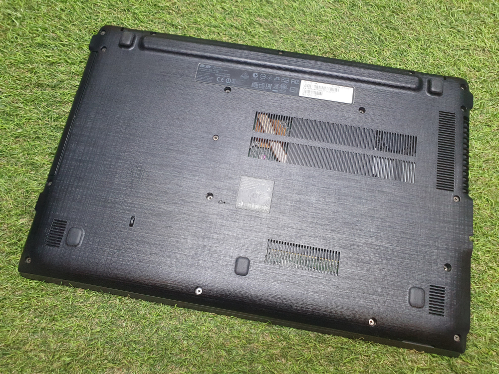 Ноутбук Acer i3/4Gb/920M 2Gb/Aspire E5-573G-34KJ
