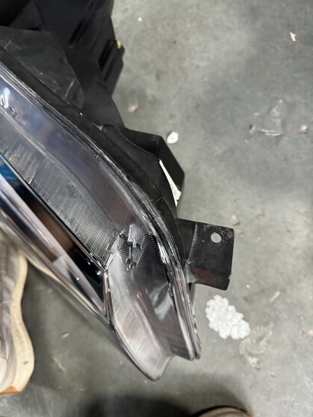 Фара передняя в сборе для BAIC BJ90, BJ60, BJ40