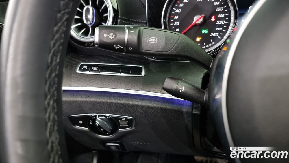 Mercedes-Benz E-Class W213 E220d Cabriolet (10.2019)