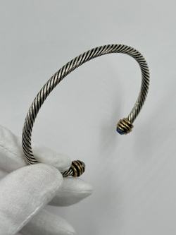 Браслет кафф с голубыми вставками