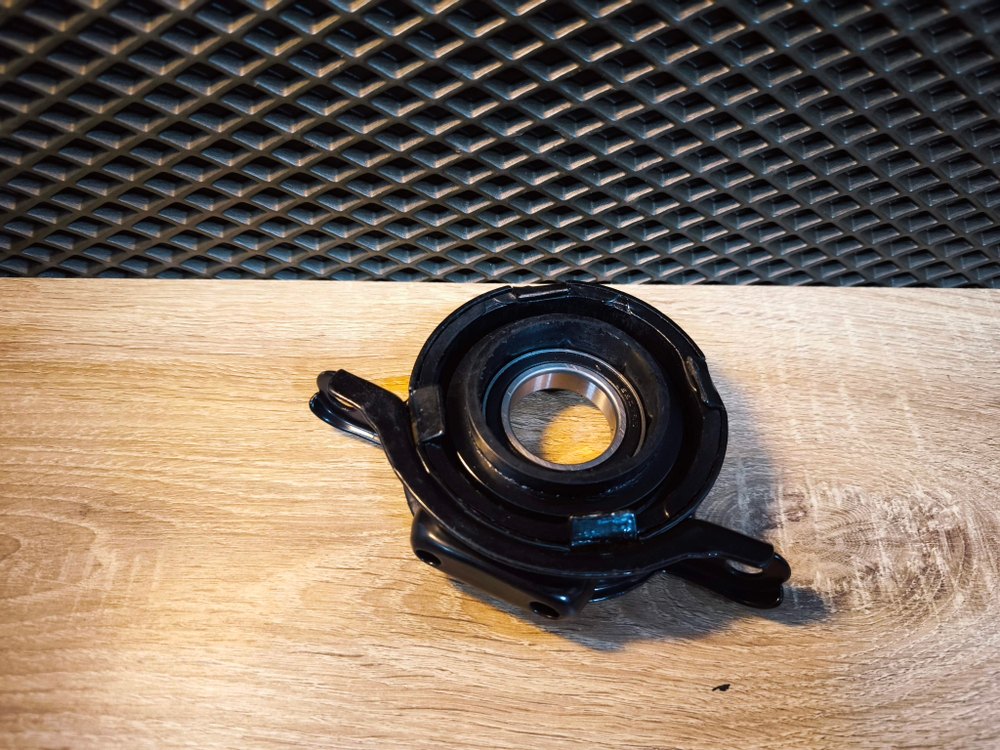 Подвесная опора карданного вала /VW /Porsche/Audi