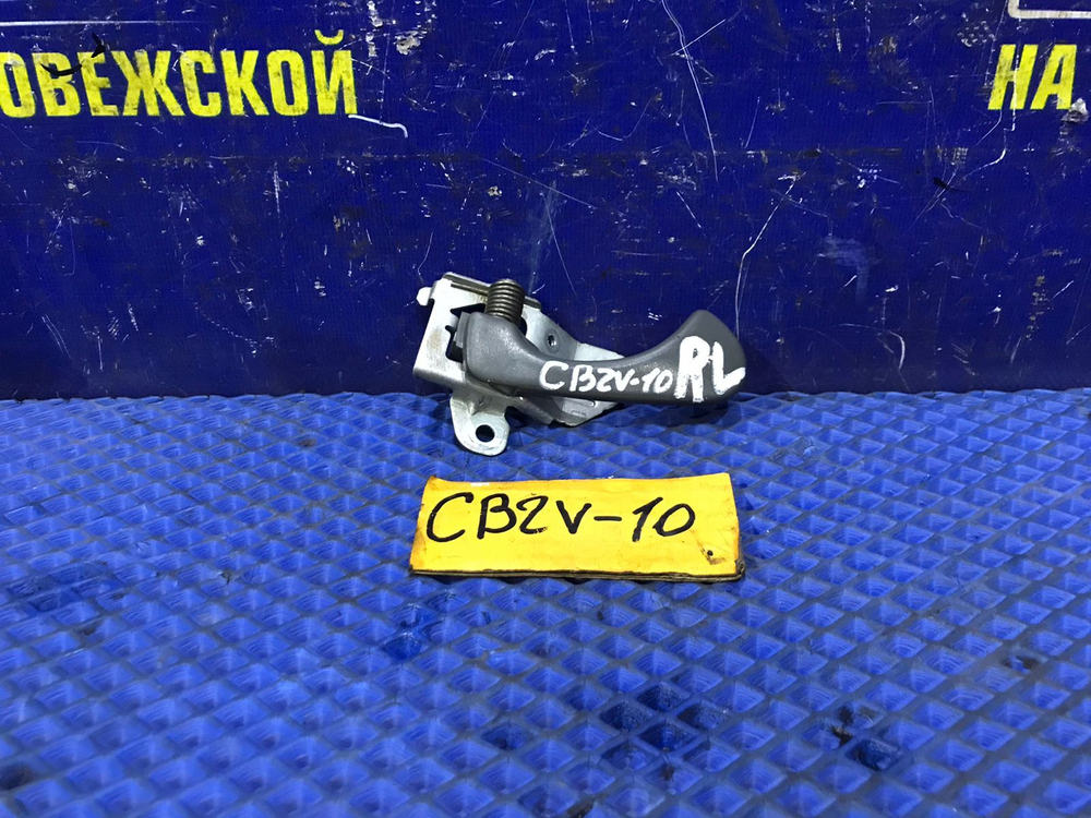 Ручка двери задней левой салонная MITSUBISHI LIBERO 1999