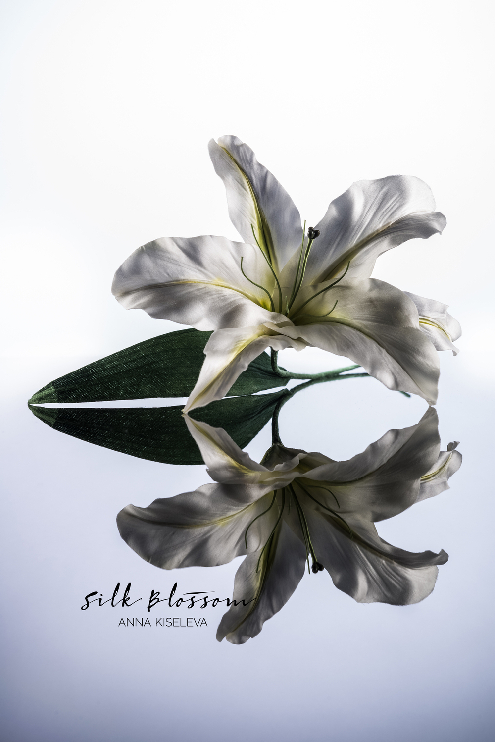 Букет из натурального шелка "Green Bells"
