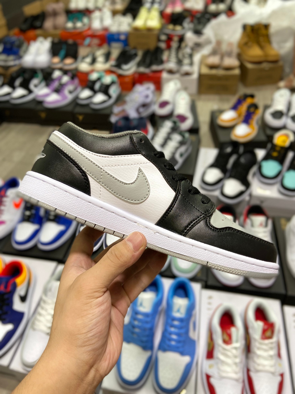 Jordan 1 Low Shadow