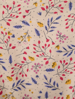 Платье с воротником стойкой