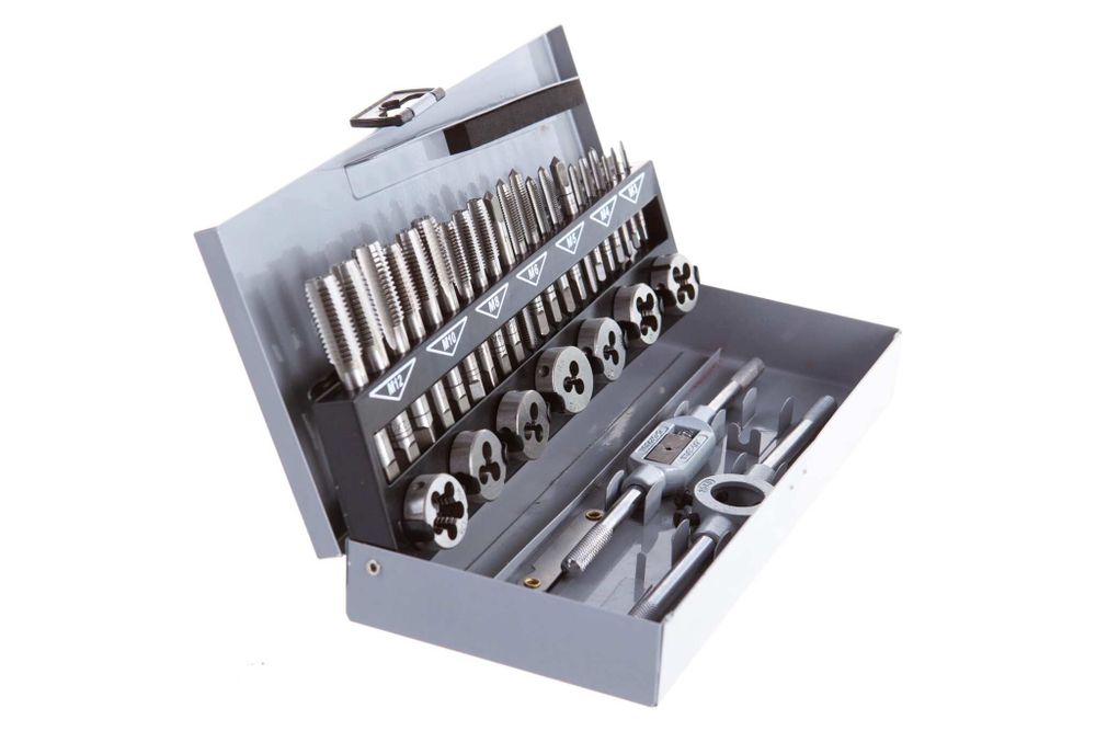 БИБЕР 90221 Набор метчиков и плашек 32 предмета (M3/М4/М5/М6/М8/М10/M12) (8/16)