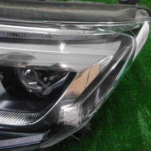Фара левая Toyota Rav 4 CA40 (2015-2019) LED