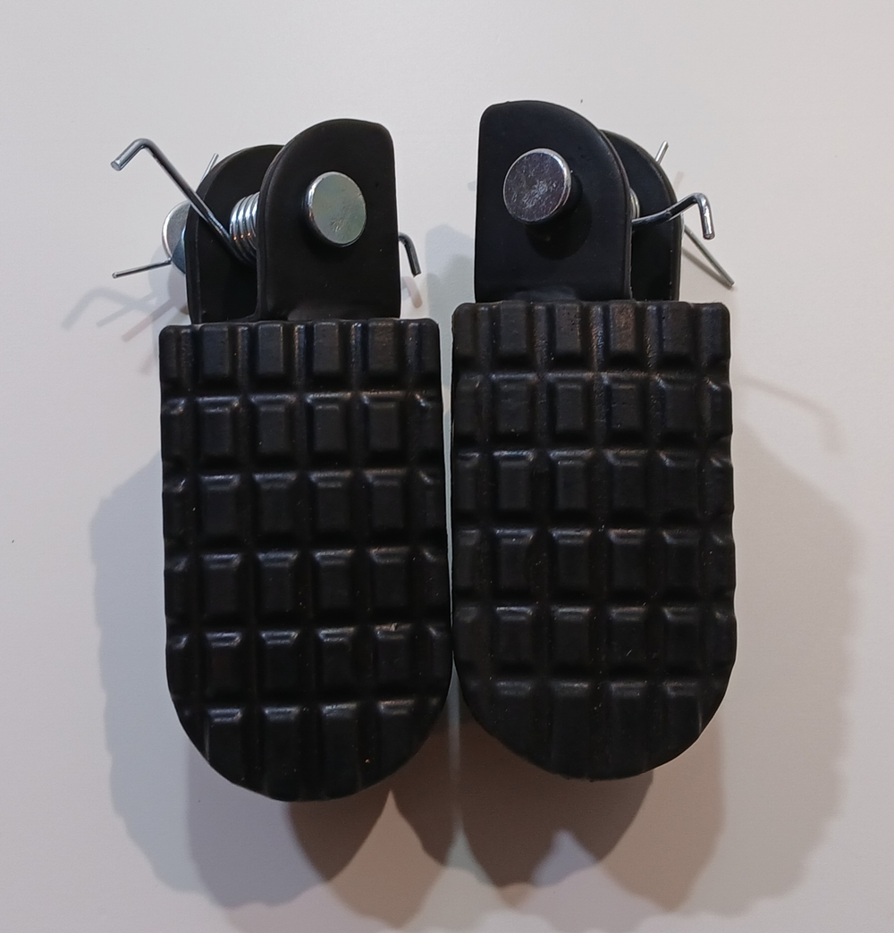 Подножка водителя (комплект) Мотоцикл Ataki Carrera 300