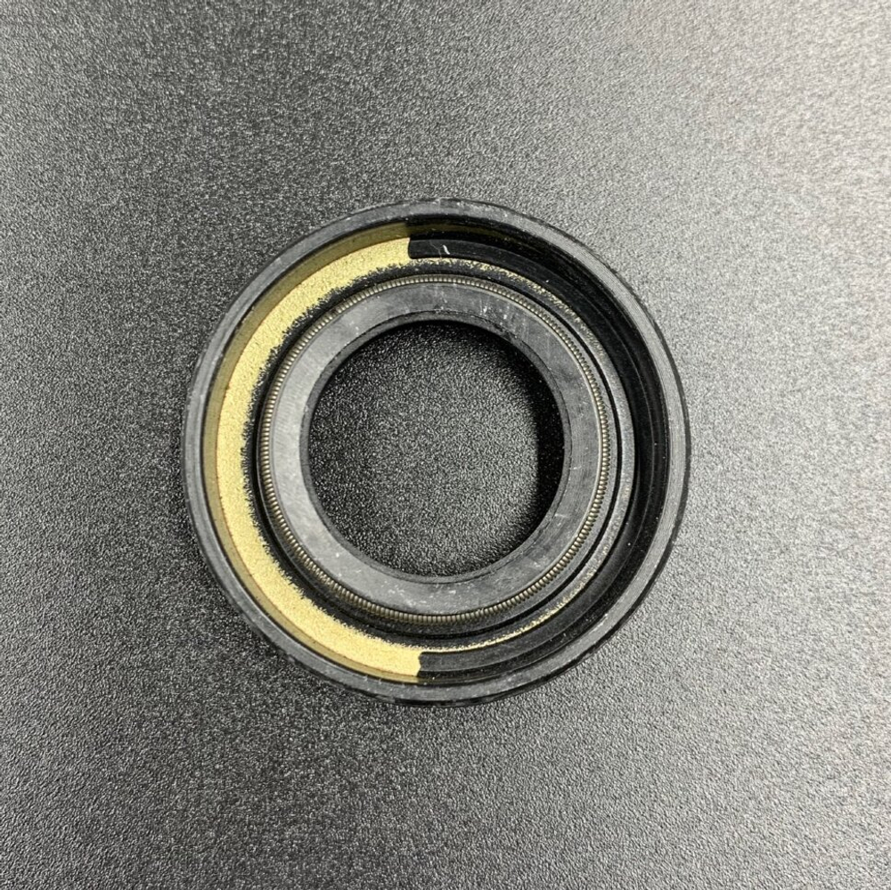 Сальник Yamaha (93102-20M15; 93102-20M25) (20x36x7) (Omax)