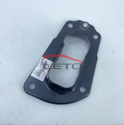 Крепление продольного рычага (RE, RH) 48717-47020 4871747020