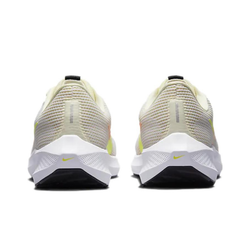 Мужские кроссовки Nike Air Zoom Pegasus 40 'Coconut Milk' DV3853-101