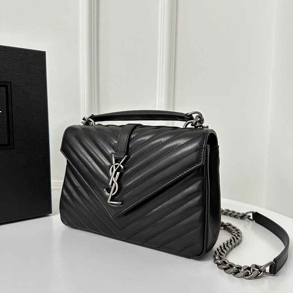 COLLEGE MEDIUM ИЗ СТЕГАНОЙ КОЖИ ЯГНЕНКА