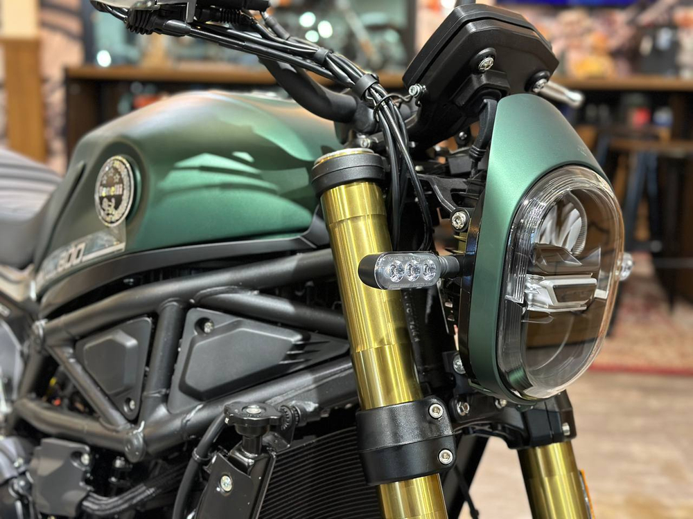 Benelli LEONCINO 800