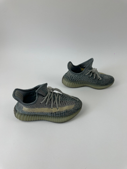 Кроссовки Adidas Yeezy boost