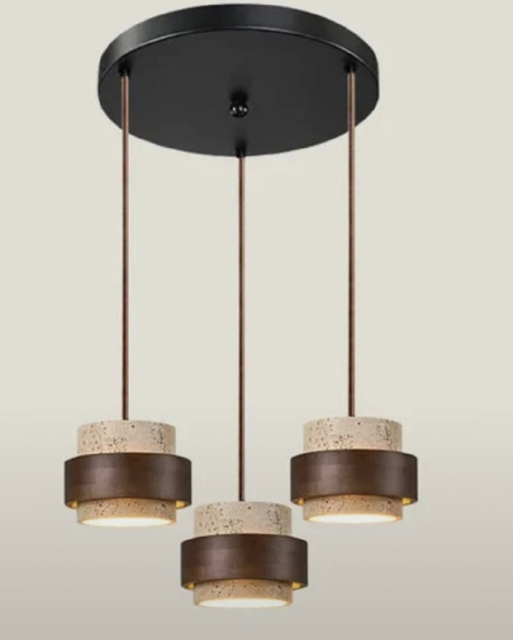 Подвесные светильники в современном стиле, выполненные из дерева и натурального травертина.