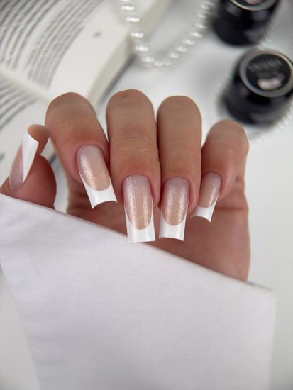 Жидкий бескислотный гель Enigmanic SMART gel 07 15 мл.