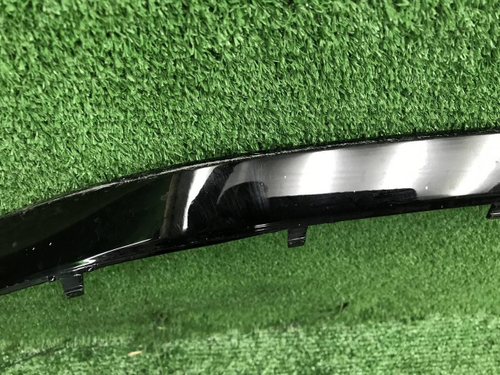 Молдинг переднего бампера Audi Q8 (18-23) S-line