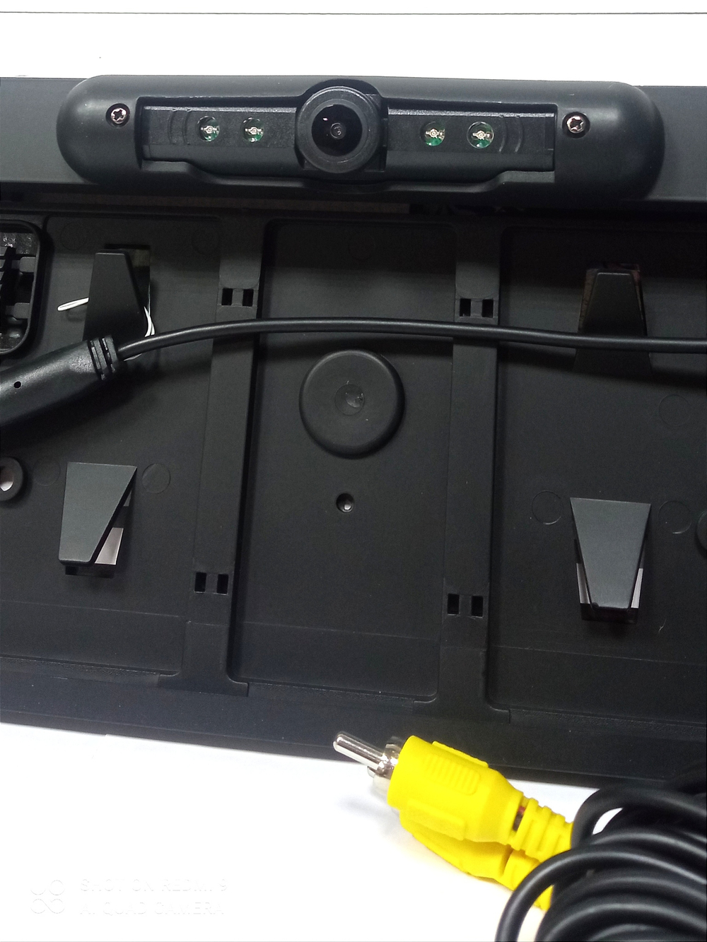 Автомобильная камера заднего вида в рамке Bos-Mini DK-E06