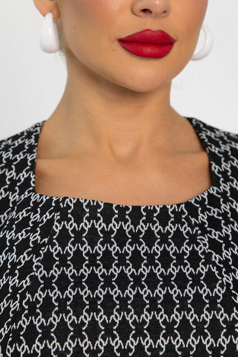 Платье Настроение (черное) П13745-19М LT Collection