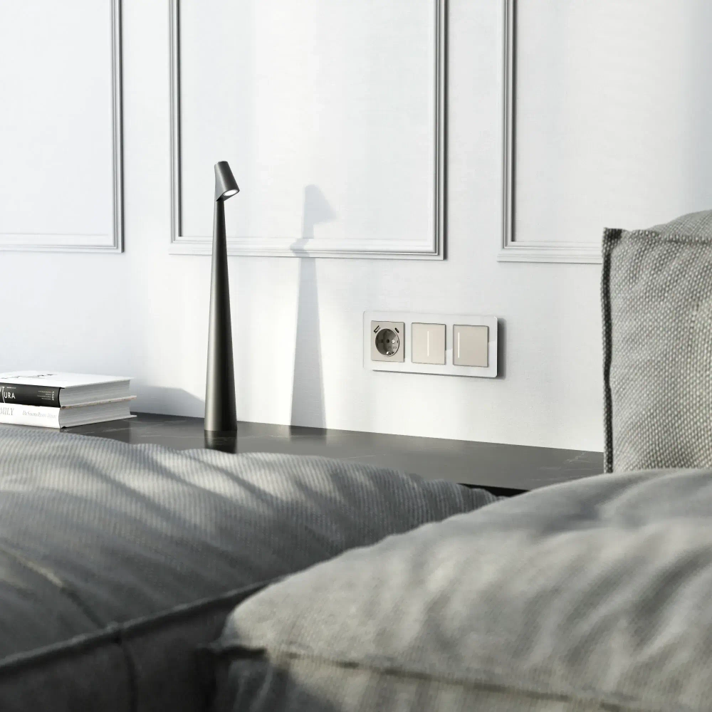 Розетка с заземлением, шторками и USB тип A+C (дымчатый) W1271704