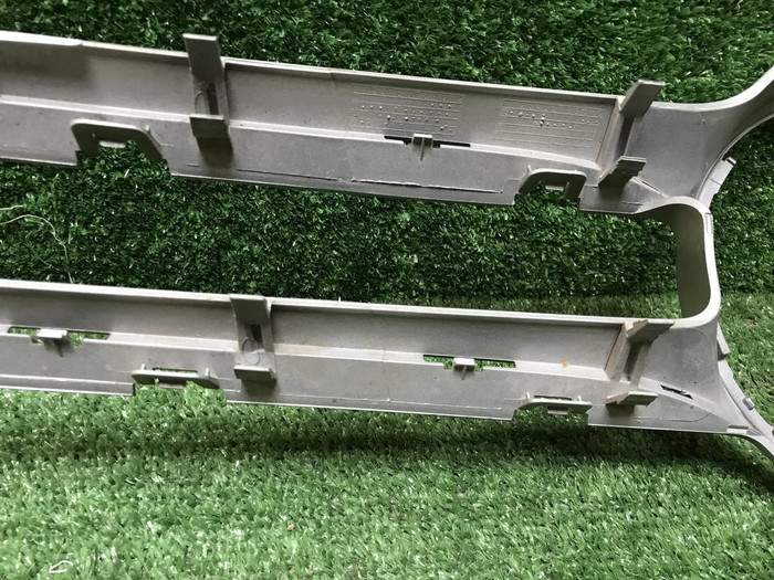 Накладка решетки радиатора Mercedes C W205 14-18