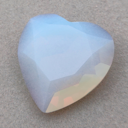 Сердце К9, White Opal Unfoiled