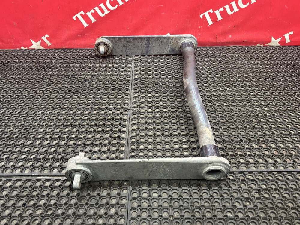 Стабилизатор задний 2023г