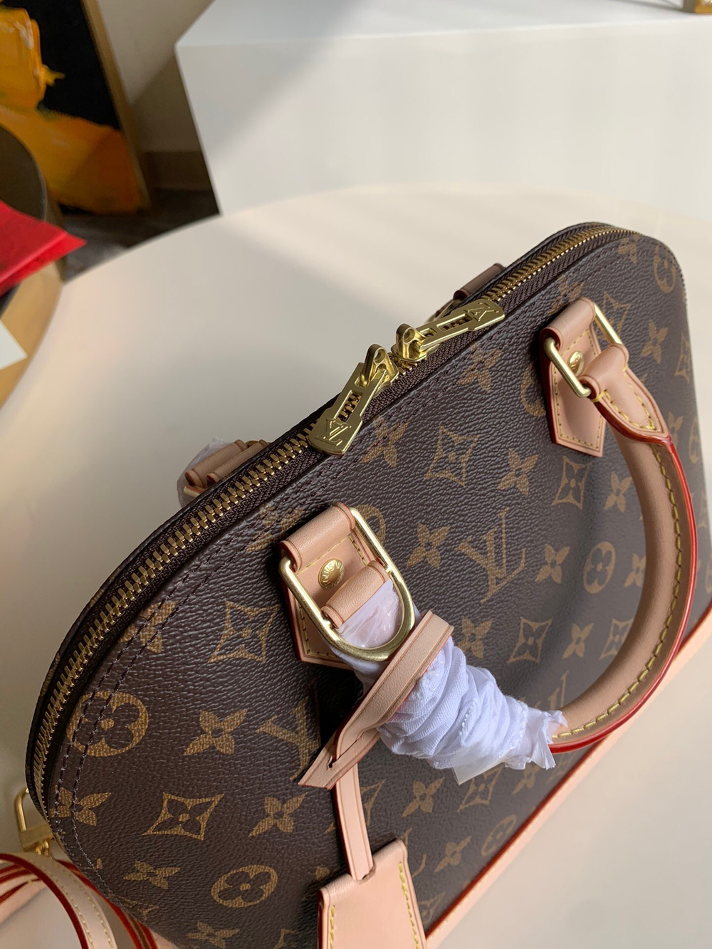 Louis Vuitton Alma PM