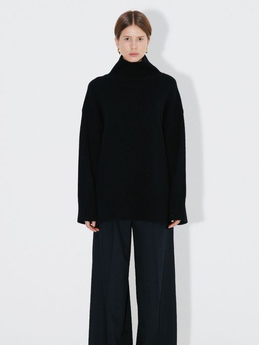 Свитер из шерсти, черный
