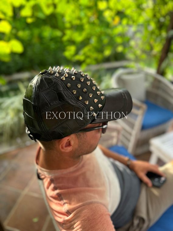 Бейсболка из кожи крокодила AC-112