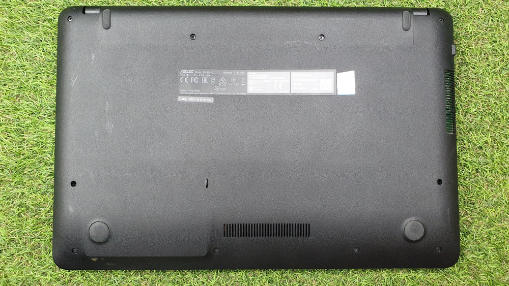 Ноутбук ASUS i3-7/4 Gb/FHD  покупка/продажа