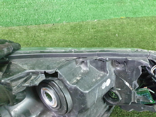 Битая Фара левая Nissan Qashqai 2 j11 (17-23) галоген