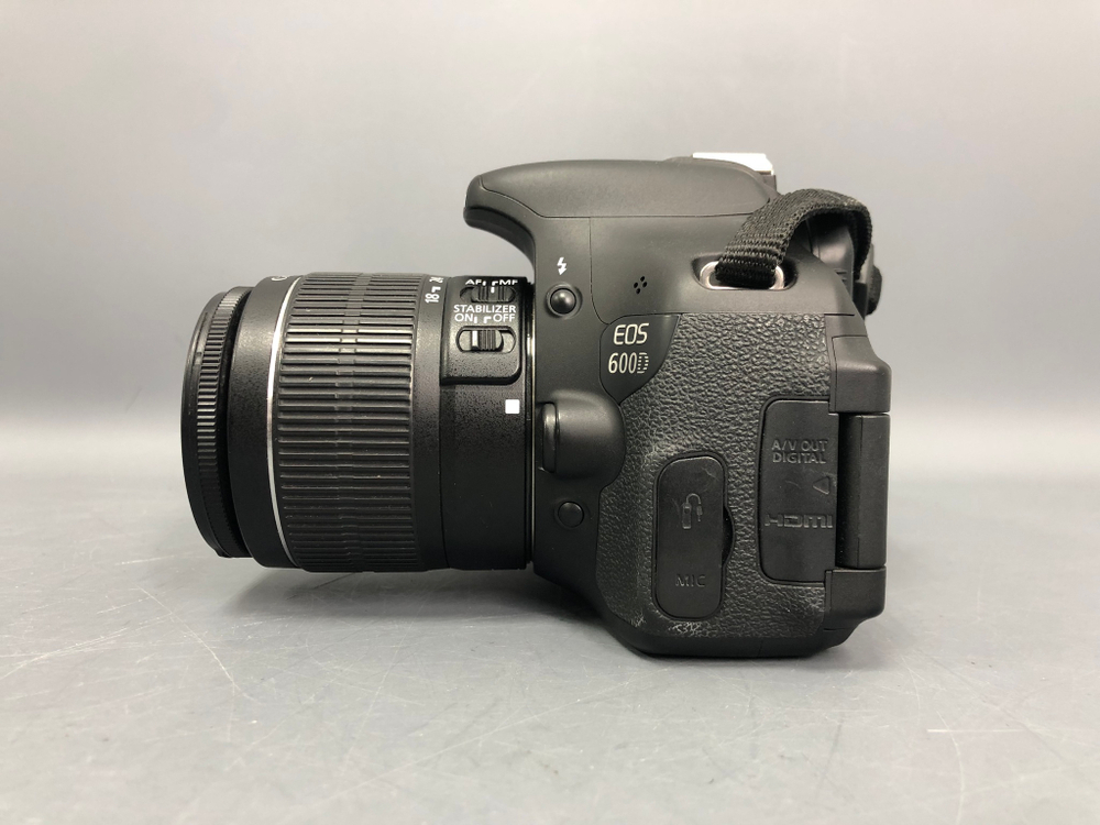 Canon 600D + 18-55mm 3.5-5.6 IS II