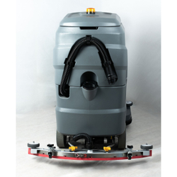 Поломоечная машина c местом для оператора Twinc C70DB 24V150AhLi30A (70см/80л)