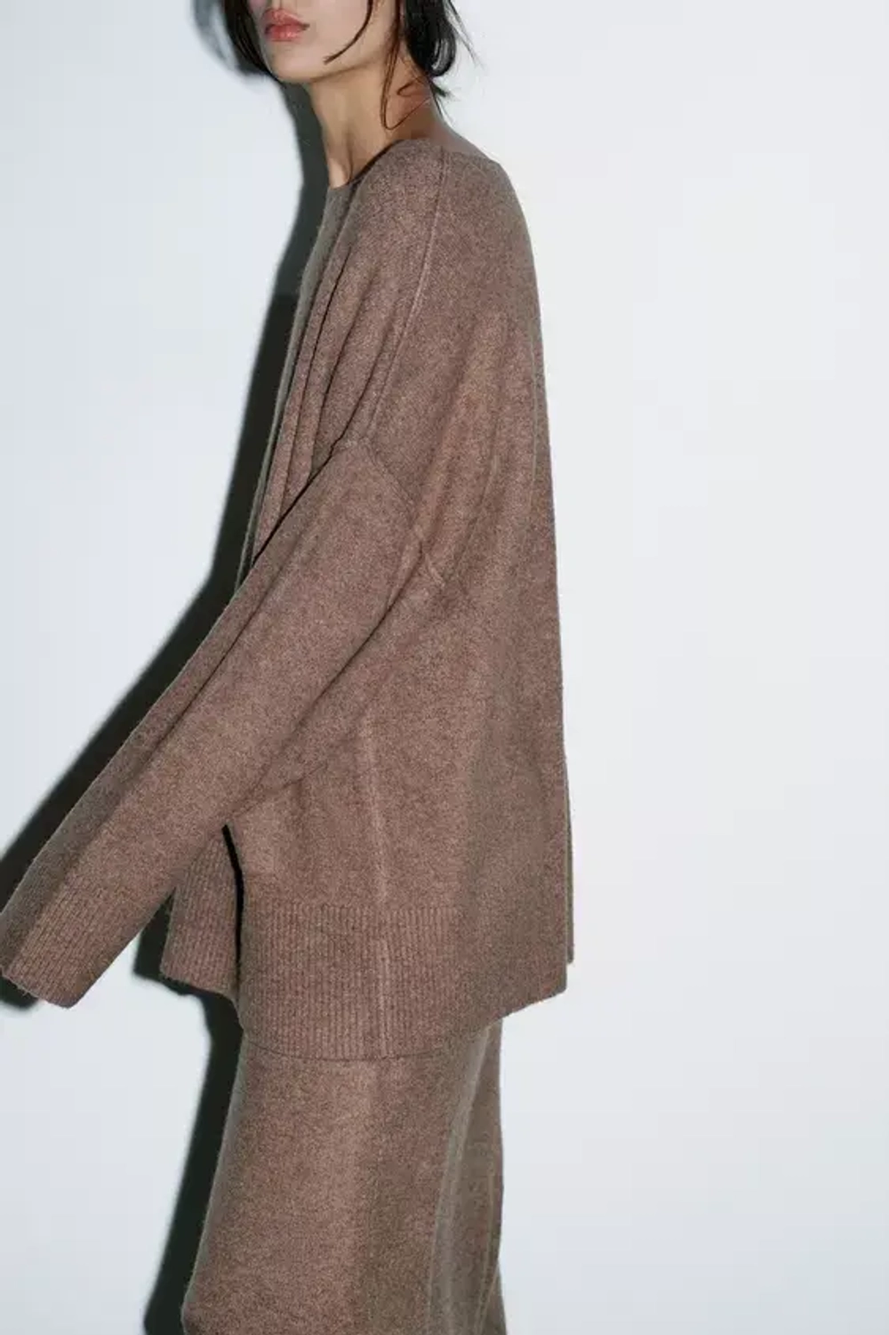 ZARA ОДНОТОННЫЙ СВИТЕР С КАРМАНОМ, СЕРО-КОРИЧНЕВЫЙ С МЕЛАНЖЕВЫМ ЭФФЕКТОМ