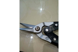 Ножницы Milwaukee по металлу прямой рез 260 мм