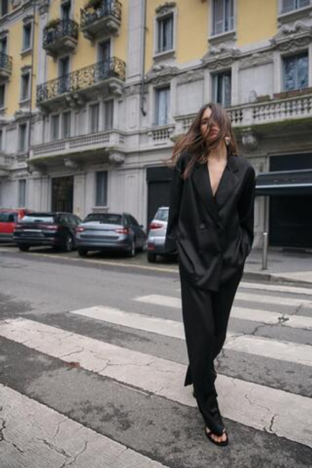 ZARA БЛЕЙЗЕР ИЗ ЖАТОЙ ТКАНИ, ЧЕРНЫЙ