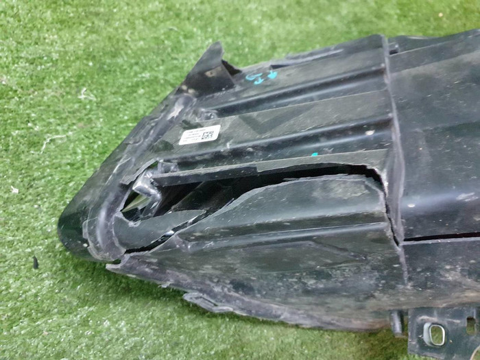 Битая Фара правая Mercedes CLA C117 (2016-2019) LED