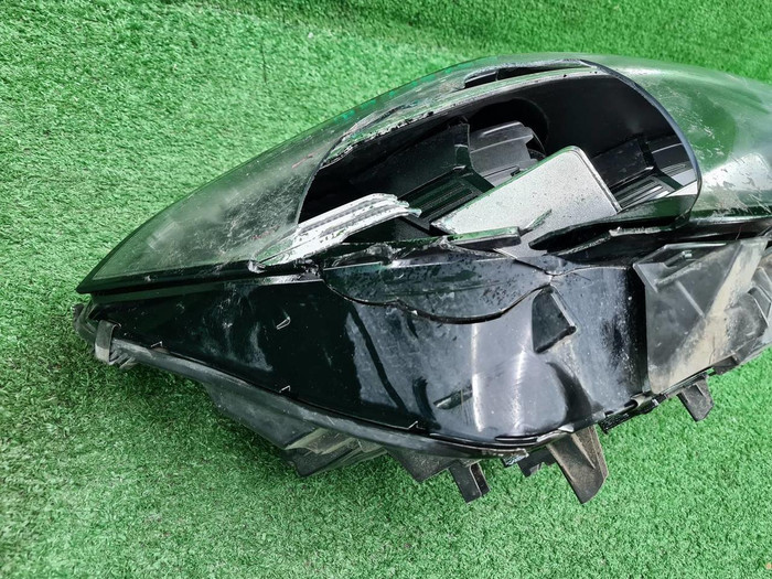 Фара правая BMW X5 G05 X6 G06 (18-23) LED
