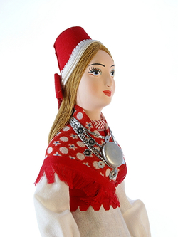 Кукла коллекционная фарфоровая Эстонка