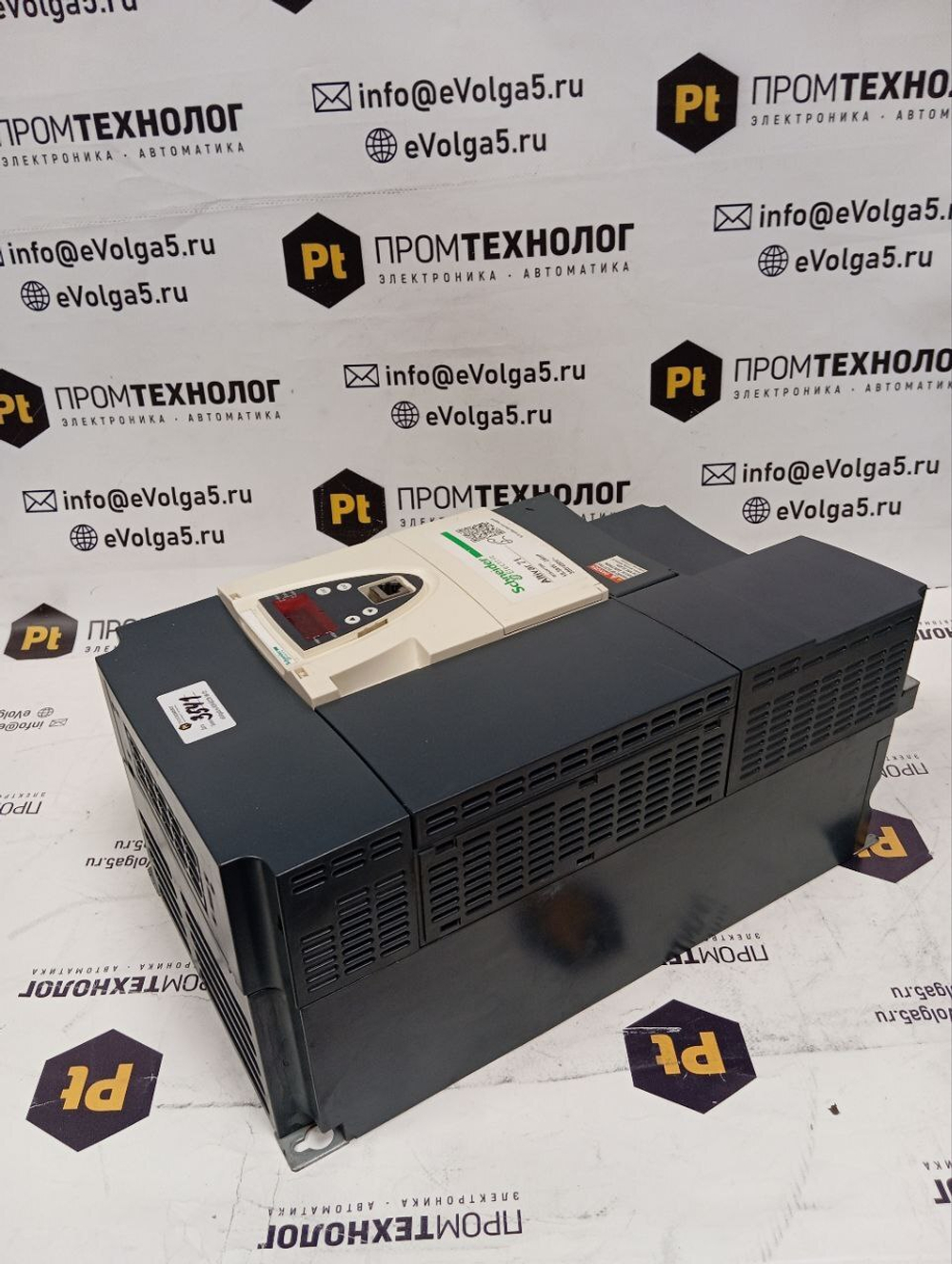 S.E. ATV71HD18N4Z б/у