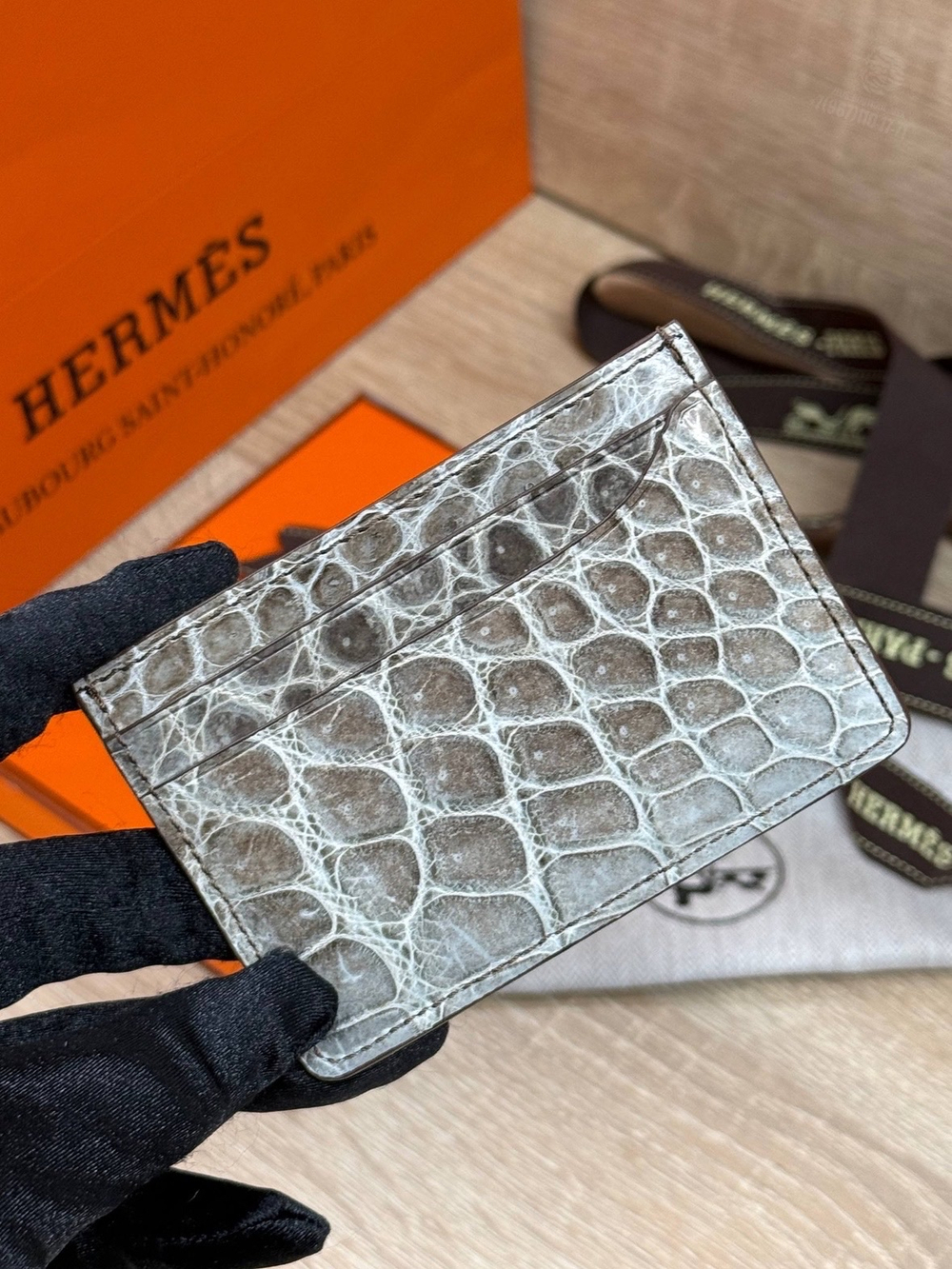 Картхолдер Hermes из кожи крокодила