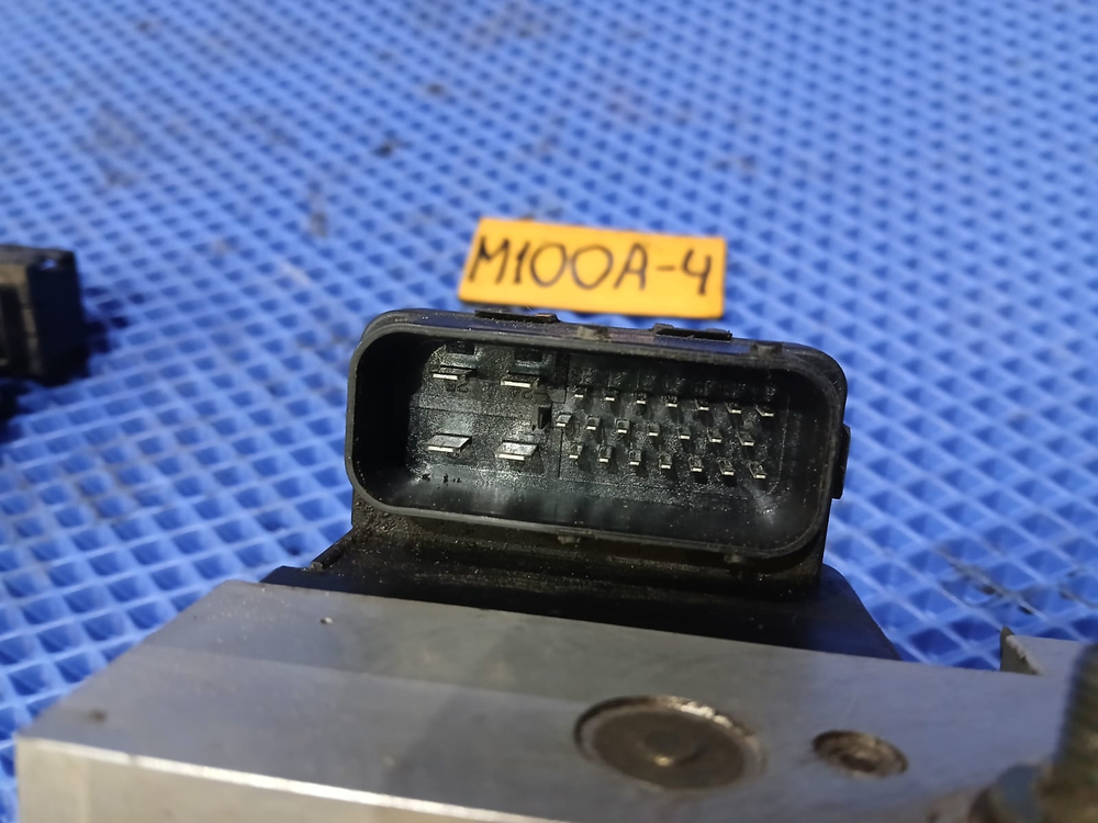 Блок ABS TOYOTA DUET 1998-2000