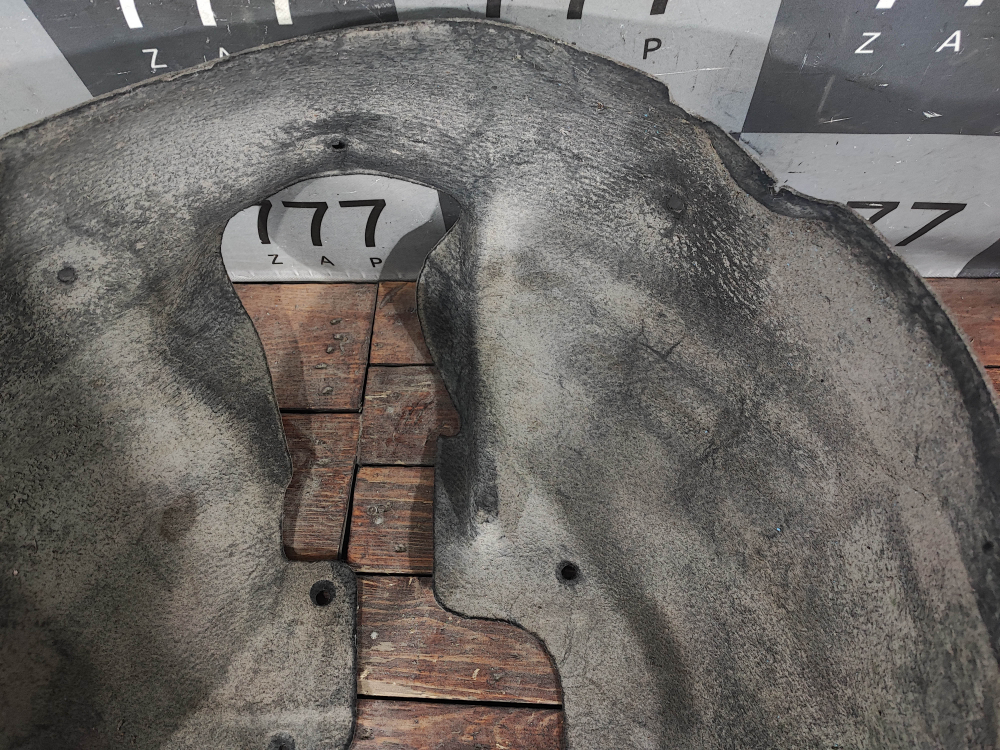 Подкрылок передний правый LADA Vesta 15-нв Б/У Оригинал 8450032554