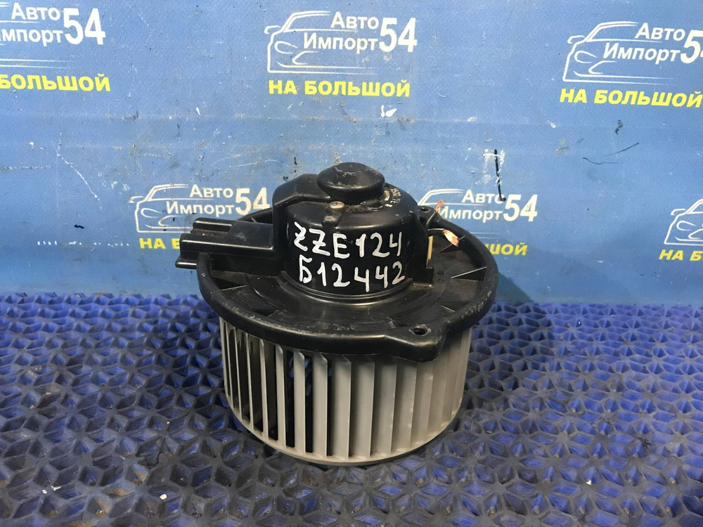 Моторчик печки TOYOTA COROLLA 2000-2006